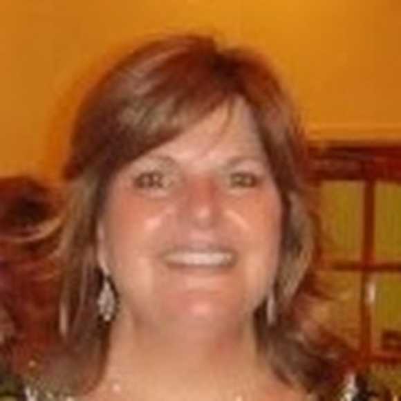 Meet your Posher, Vicky - Picture 1 of 1